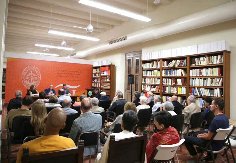 Luis Rafael Sánchez Presentación de libro de Edgardo Rodríguez Juliá